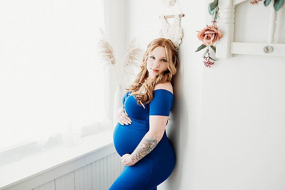Buffalo NY maternity photographer studio portrait