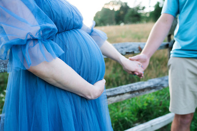 Baby bump maternity photo